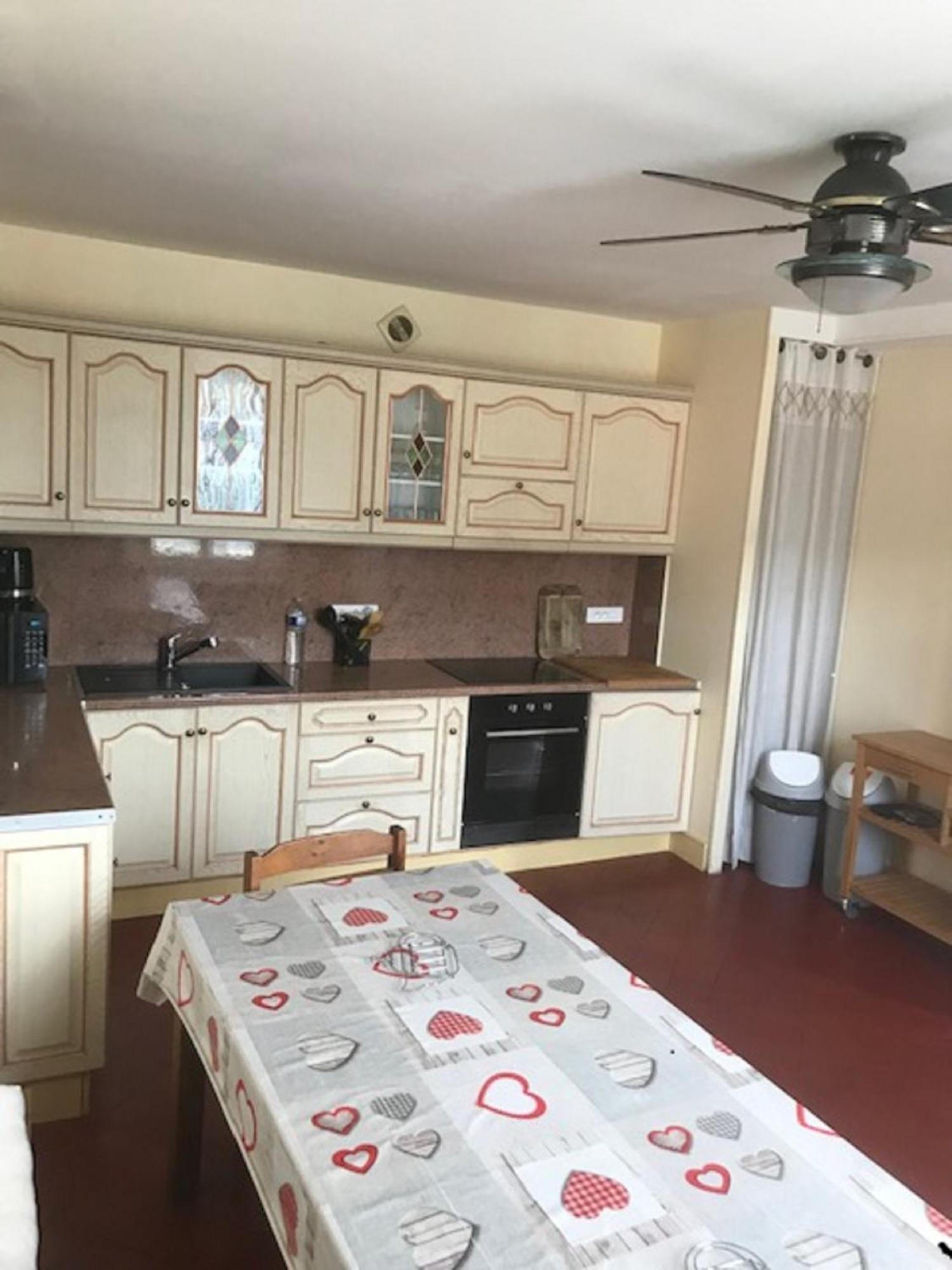 La maison d'amis Auneuil Extérieur photo